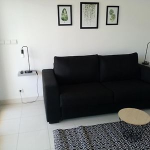 Appartement à 2 Chambres à Coucher