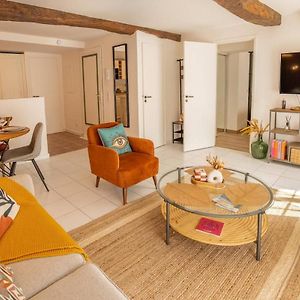 Appartement à 2 Chambres à Coucher