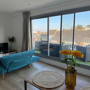 Studio Cosy Avec Terrasse A Deux Pas De La Gare