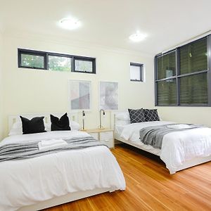Appartement à 3 Chambres à Coucher