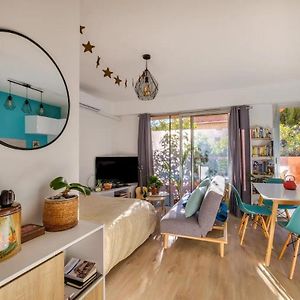 Appartement à 2 Chambres à Coucher