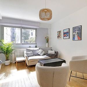 Appartement à 2 Chambres à Coucher