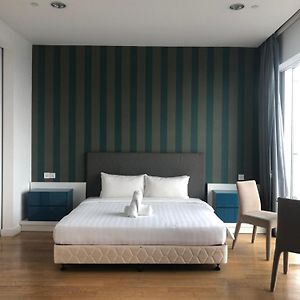 Appartement à 2 Chambres à Coucher