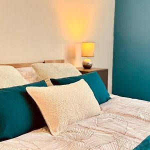 Appartement à 2 Chambres à Coucher