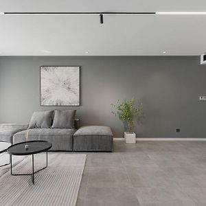 Ehub - Walk To Yuyuan Garden, The Bund And People'S Square, Boutique 3Bedroom Fully Equipped Family Apt , Very Close To Subway