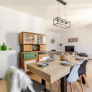 Appartement à 2 Chambres à Coucher