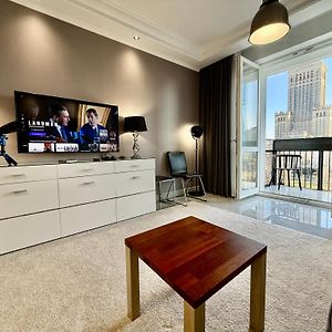 Top Class Metro Fast Wifi 100 Mbs 70'Tv Netflix Hbo Max Disney+ Appletv+