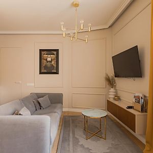 Top Located New Stylish Apartment In Vilnius Old Town