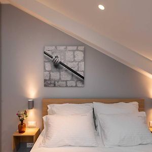 Old Town Apartments U Nikse