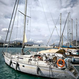 Gloria Sailing