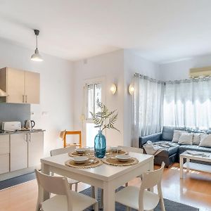 Appartement à 2 Chambres à Coucher