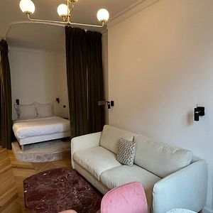 Central Apartment Tronchet 1G