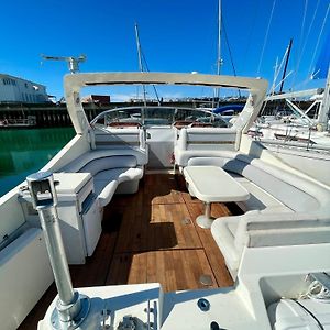 Une Nuit Atypique Sur Un Bateau Linge Et Menage Inclus - Boat Paradise La Rochelle