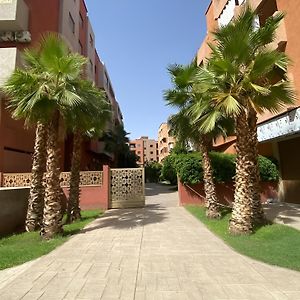 Luxury Apartment In Central Marrakech - Pool & Fast Wi-Fi