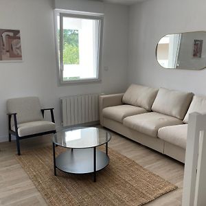 Appartement à 2 Chambres à Coucher