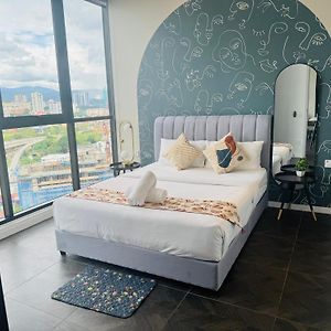Scarletz Suites Klcc By City Home