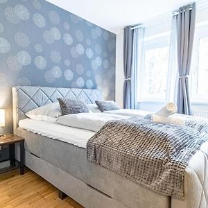 9-Min To City Center, Comfy 1Br And 1Lr With Balcony