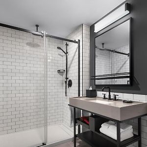 Chambre Standarde Lit Queen-Size