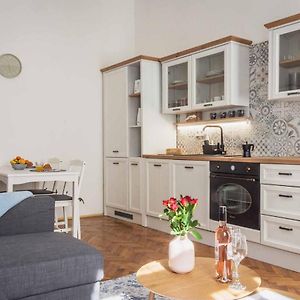 Central Harmony Apartment