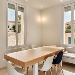Appartement de Luxe à 2 Chambres à Coucher
