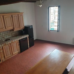 Appartement à 3 Chambres à Coucher