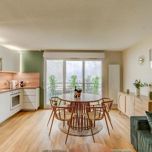 Appartement à 2 Chambres à Coucher