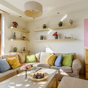 Lumina Luxury 3-Rooms Apart In Warsaw