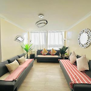 Appartement à 2 Chambres à Coucher