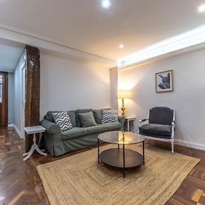 Charming 4 Double Bed Steps From The Old Town