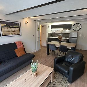 Appartement à 2 Chambres à Coucher
