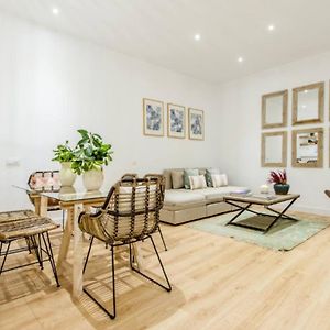 Appartement à 2 Chambres à Coucher