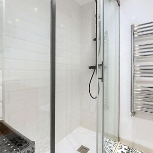 Private Bathroom King Room