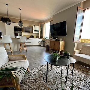 Appartement à 2 Chambres à Coucher