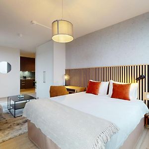 Nonanteneuf Appart Hotel Geneve Etang - Airport - Contactless Check-In