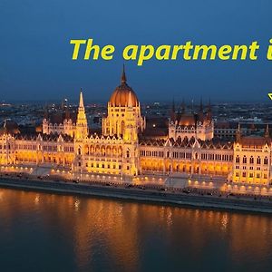 Chain Bridge Apartment
