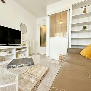 One-Bedroom Sea side Apartment