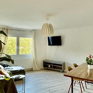Appartement à 2 Chambres à Coucher