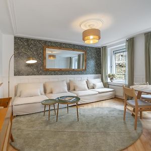 Appartement à 3 Chambres à Coucher