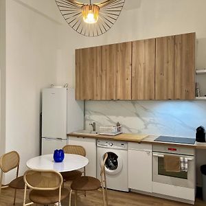 Appartement à 2 Chambres à Coucher
