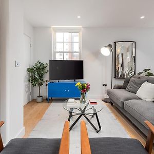 Appartement à 2 Chambres à Coucher