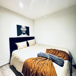 Appartement à 5 Chambres à Coucher