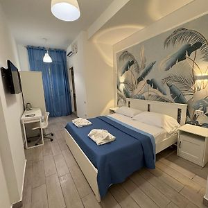 Viren Rooms