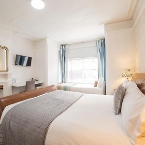Lonsdale Guest House