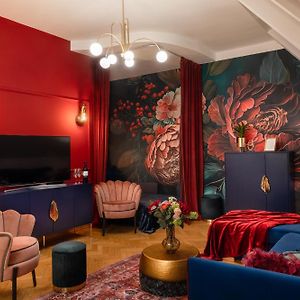 Luxury Apartment Maiselova