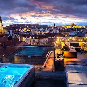 Billionaires Boutique Residence & Premium Suites, Old Town