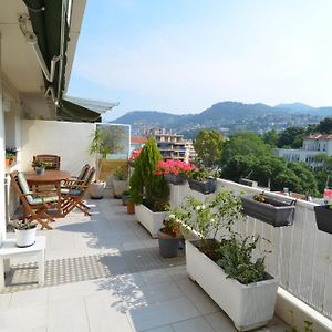 Appartement 4 personnes avec terrasse et parking le port de Nice