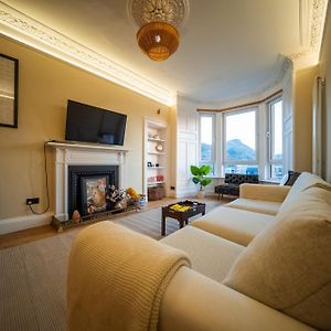 Spacious Flat, Close To The City Centre With Scenic Views