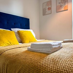 M1 Townhouse - Free Parking & Central Manchester