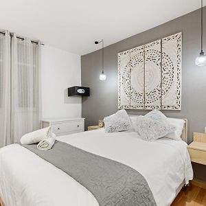 Appartement à 2 Chambres à Coucher