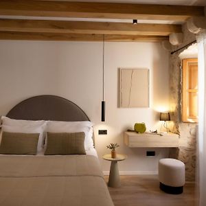 Old Town Olive Luxury Room For 2